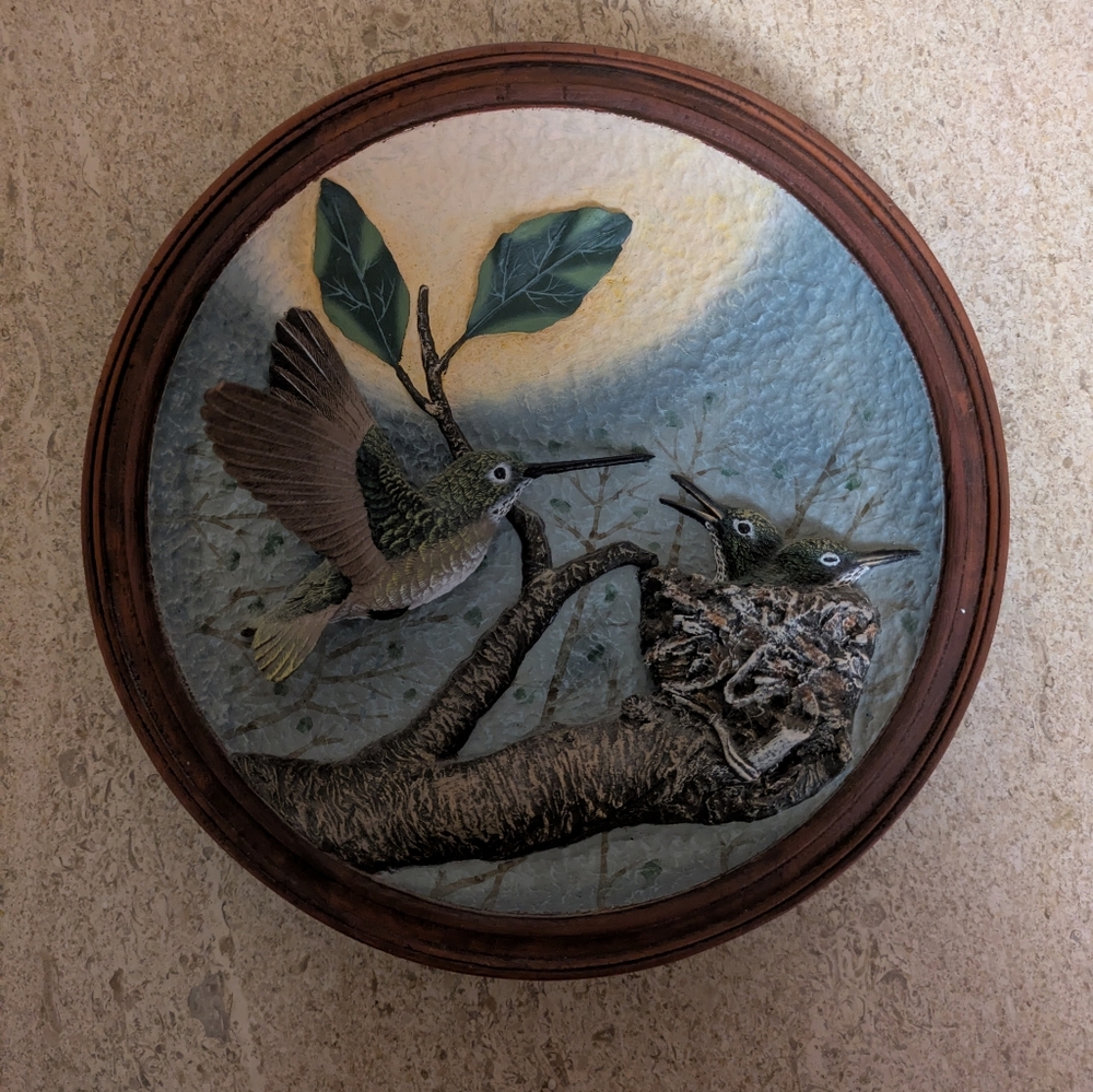 Collectors Plate.  Hummingbird Feedings It's Young.  Second Nature Design.